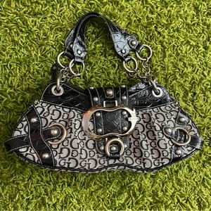 Y2K GUESS VINTAGE SHOULDER BAG